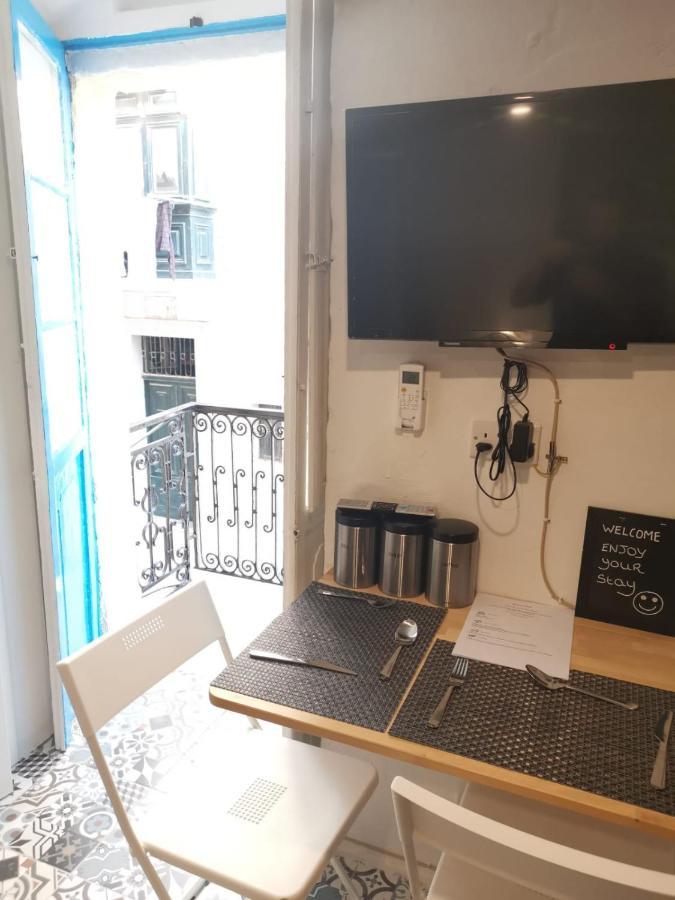 Studio Apartment in La Valletta Esterno foto